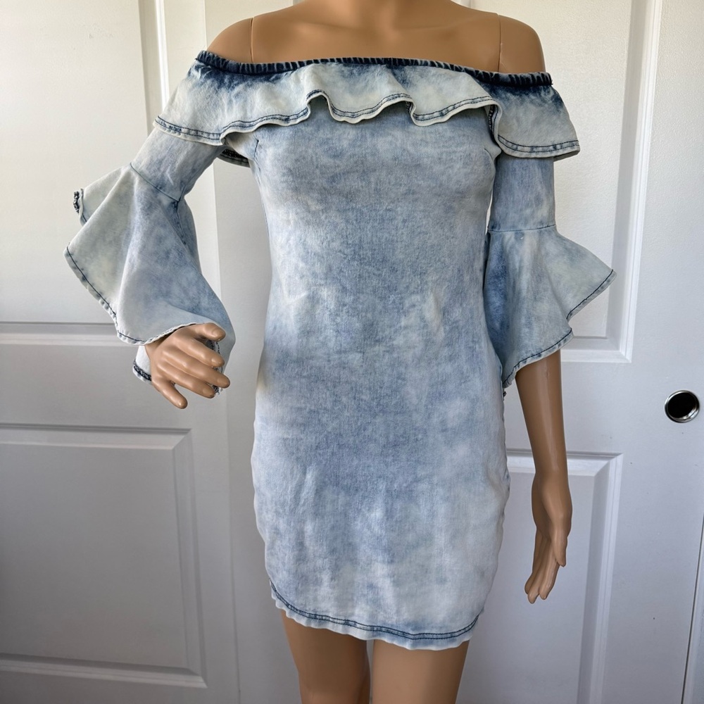 VINTAGE 90s  Acid Wash Stretch Denim Off-Shoulder Ruffle Dress S M bodycon
